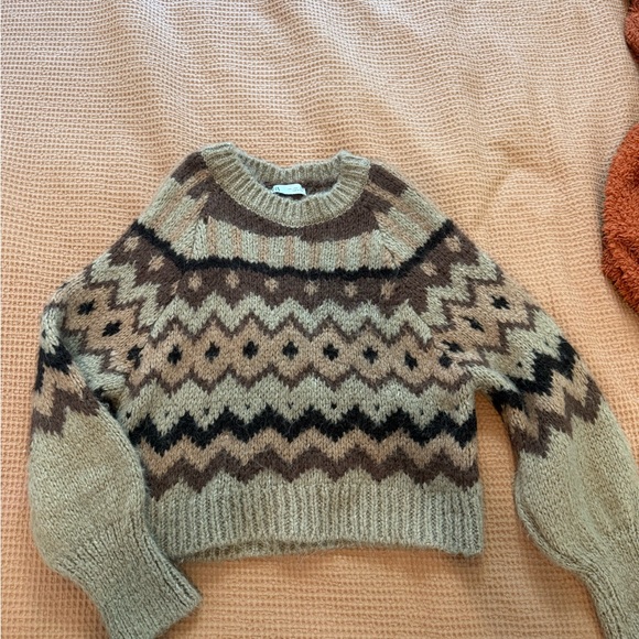 Zara Sweaters - Zara Geometric Knit Sweater - Beige and Black